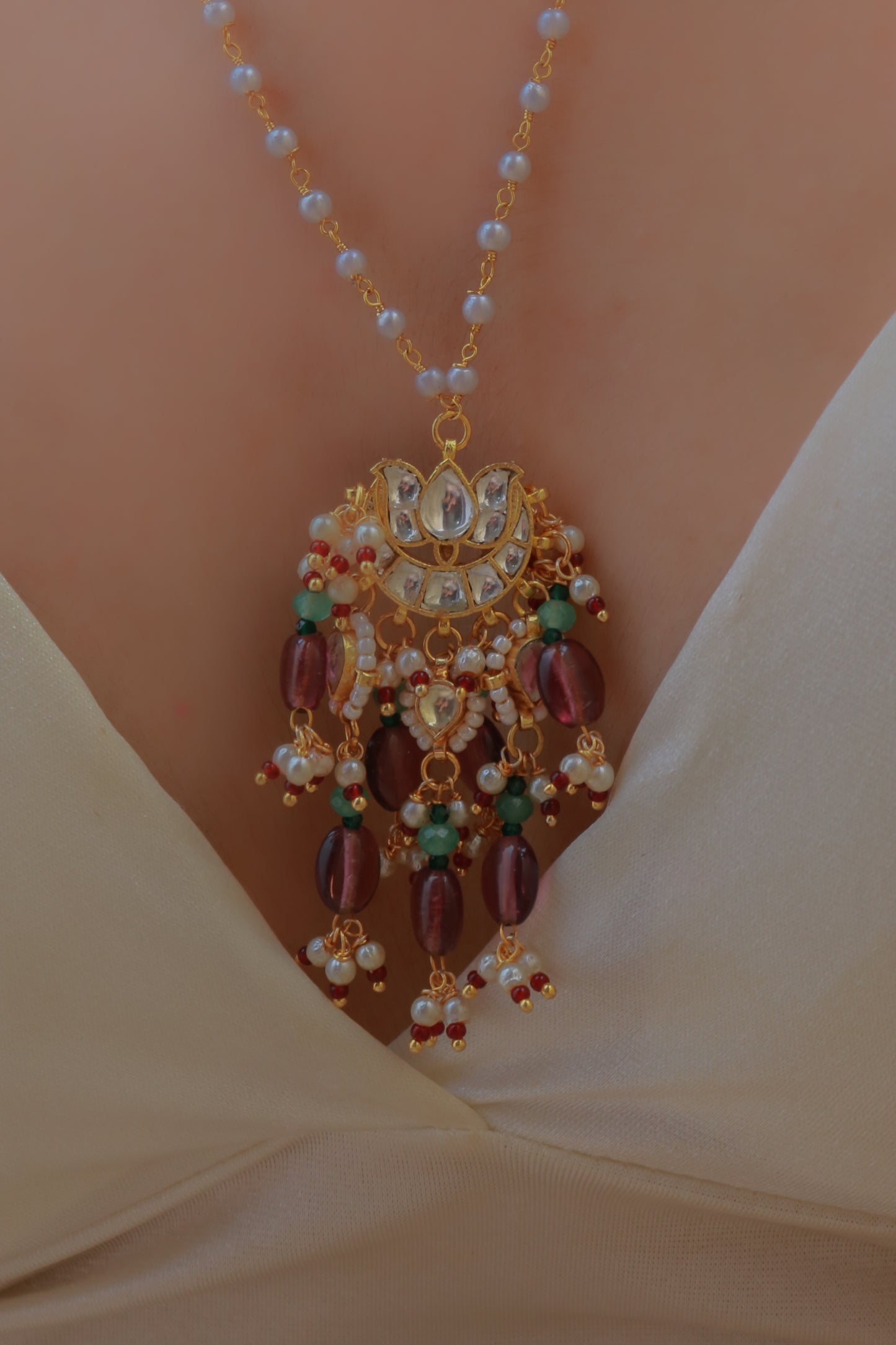 Iman Kundan Pendant Necklace