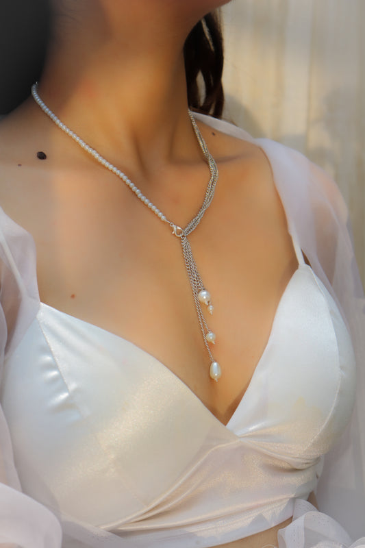 Helda Pearls Necklace