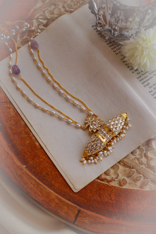 Aadila Kundan Pendant Necklace