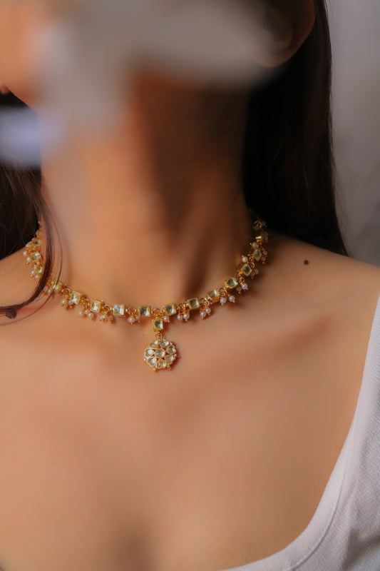 Umri Floral Kundan Necklace