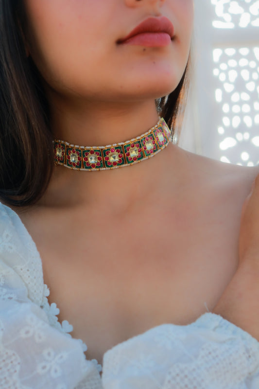 Kahnsi Kundan Necklace