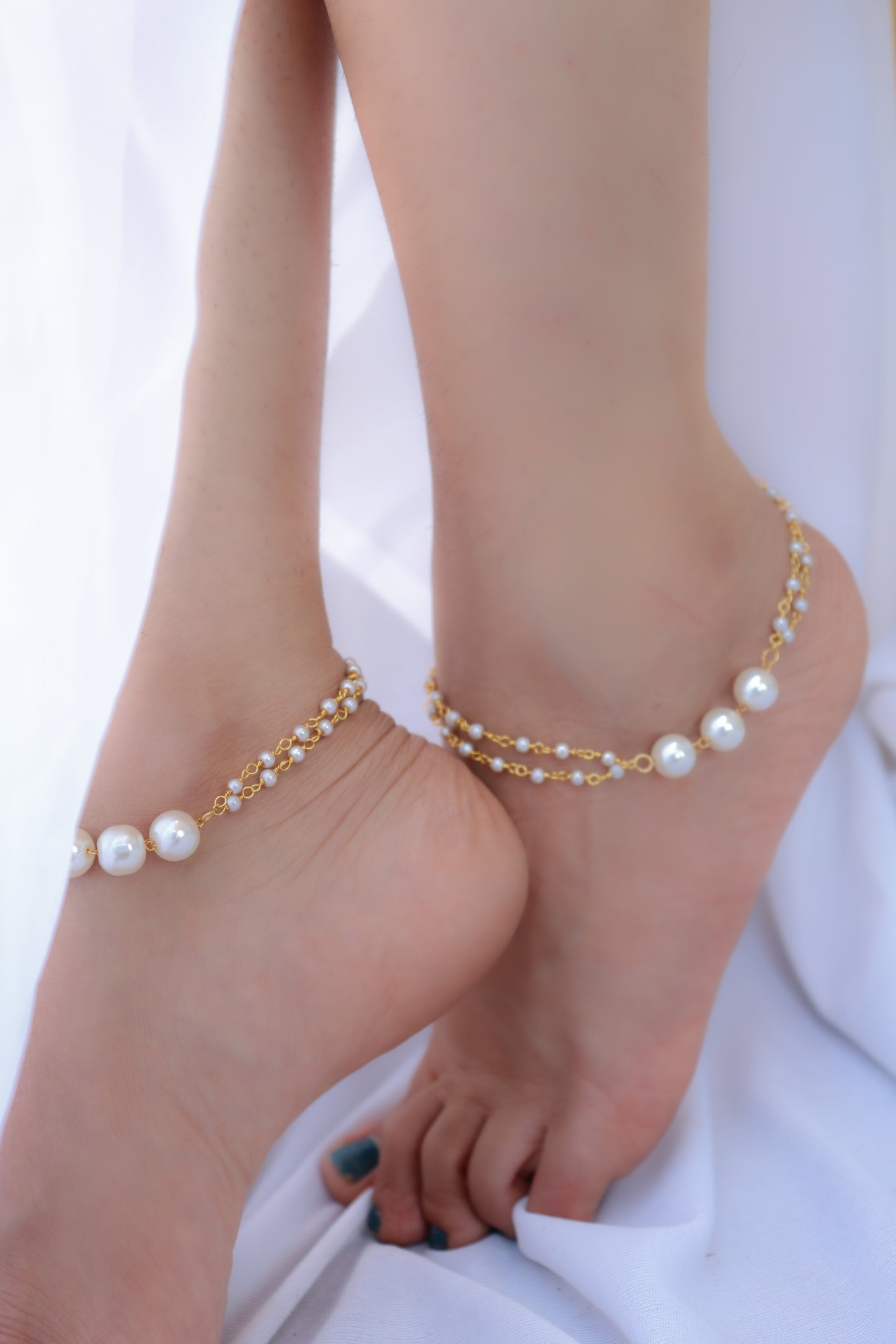 Giani Pearls Anklets