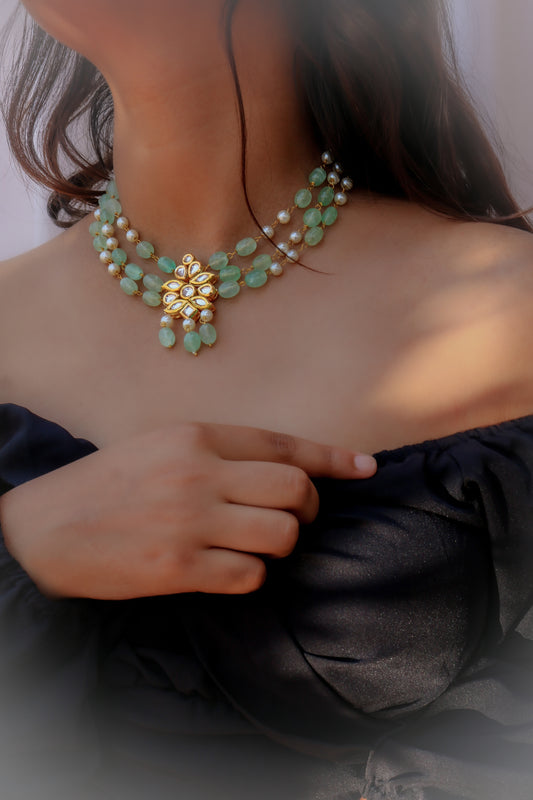 Osha Mint Kundan Necklace