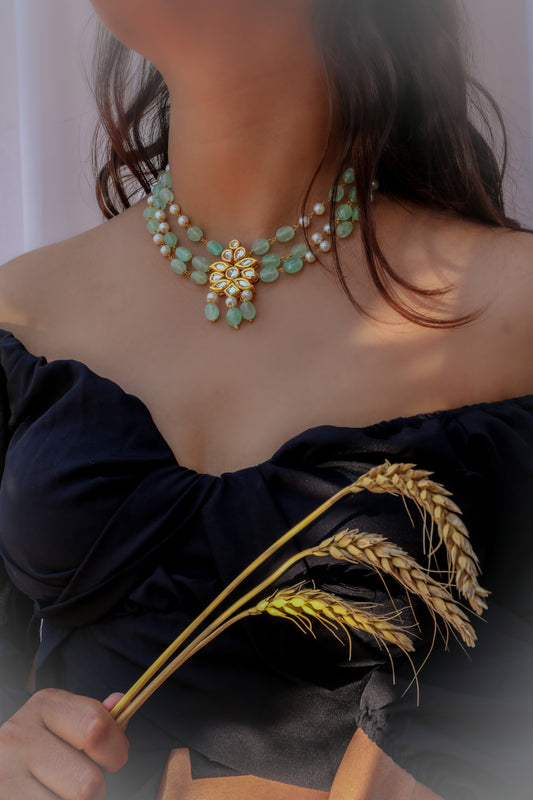 Osha Mint Kundan Necklace