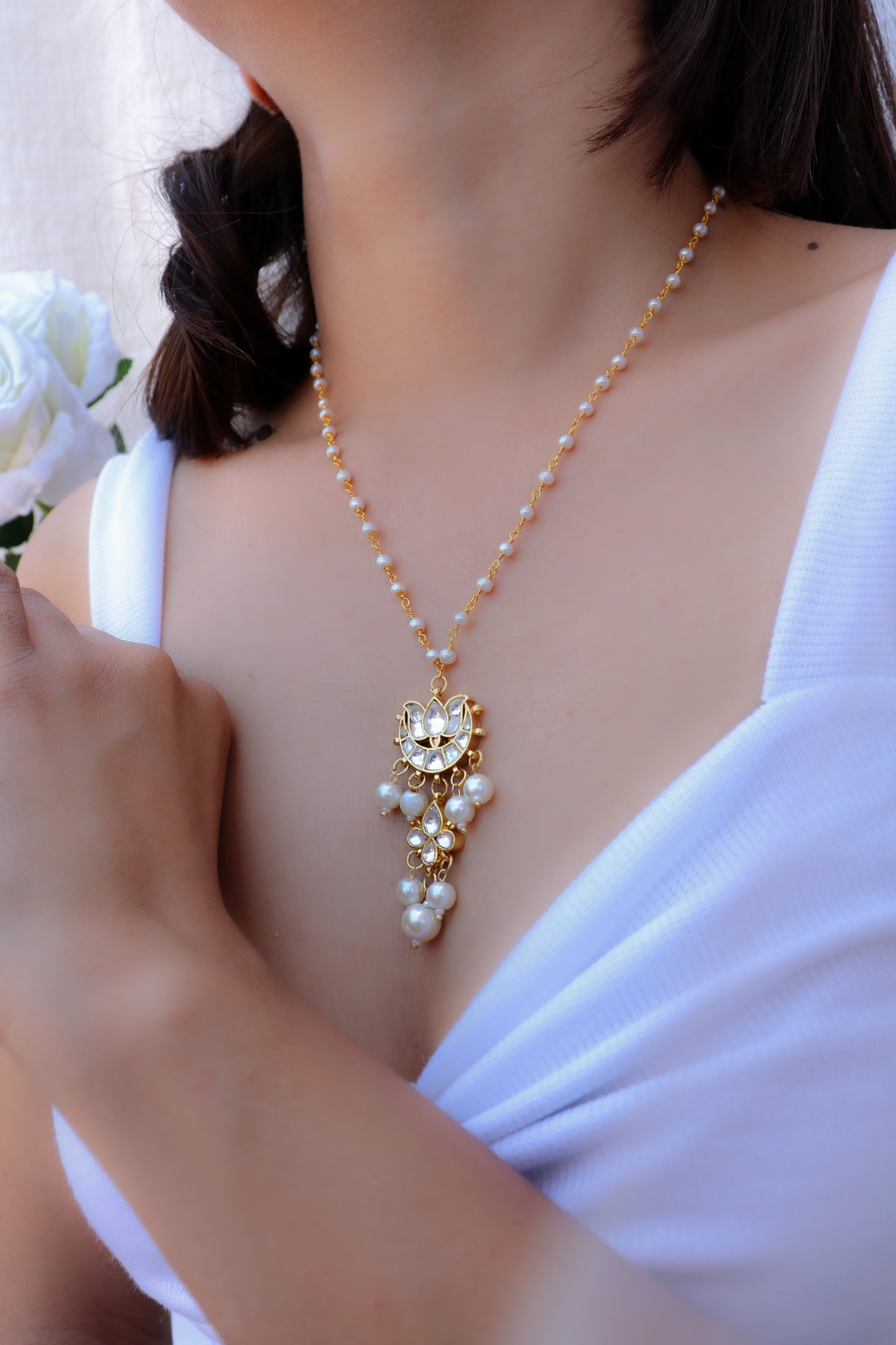 Avriti Kundan Pendant Necklace