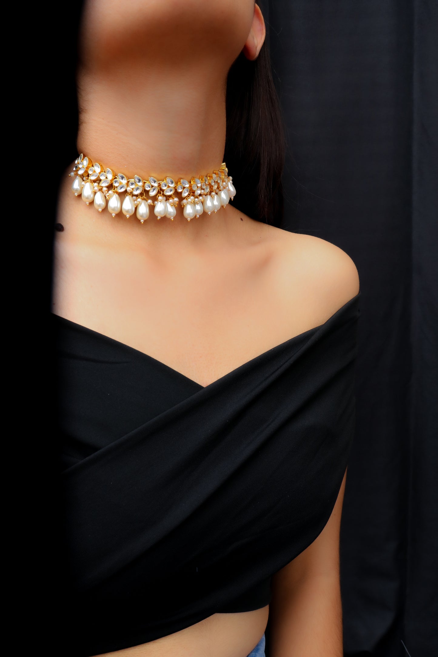 Arwa Kundan Pearl Choker Necklace