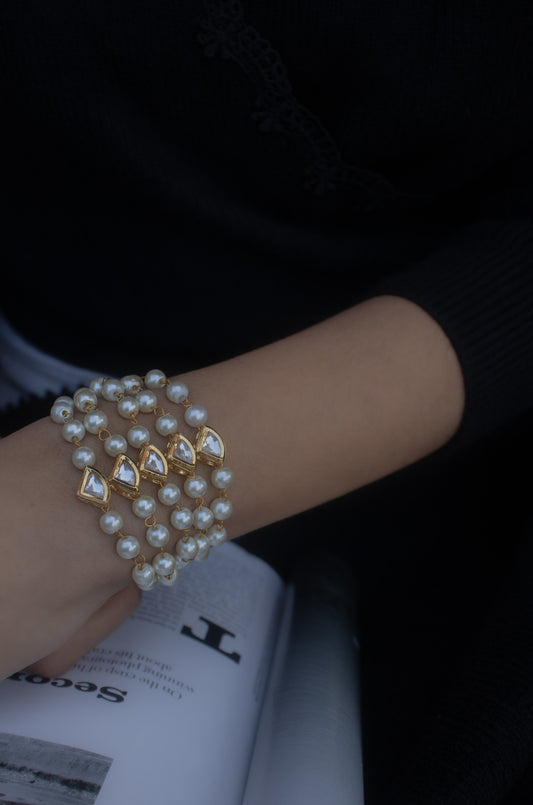 Leena Kundan Pearl Bracelet