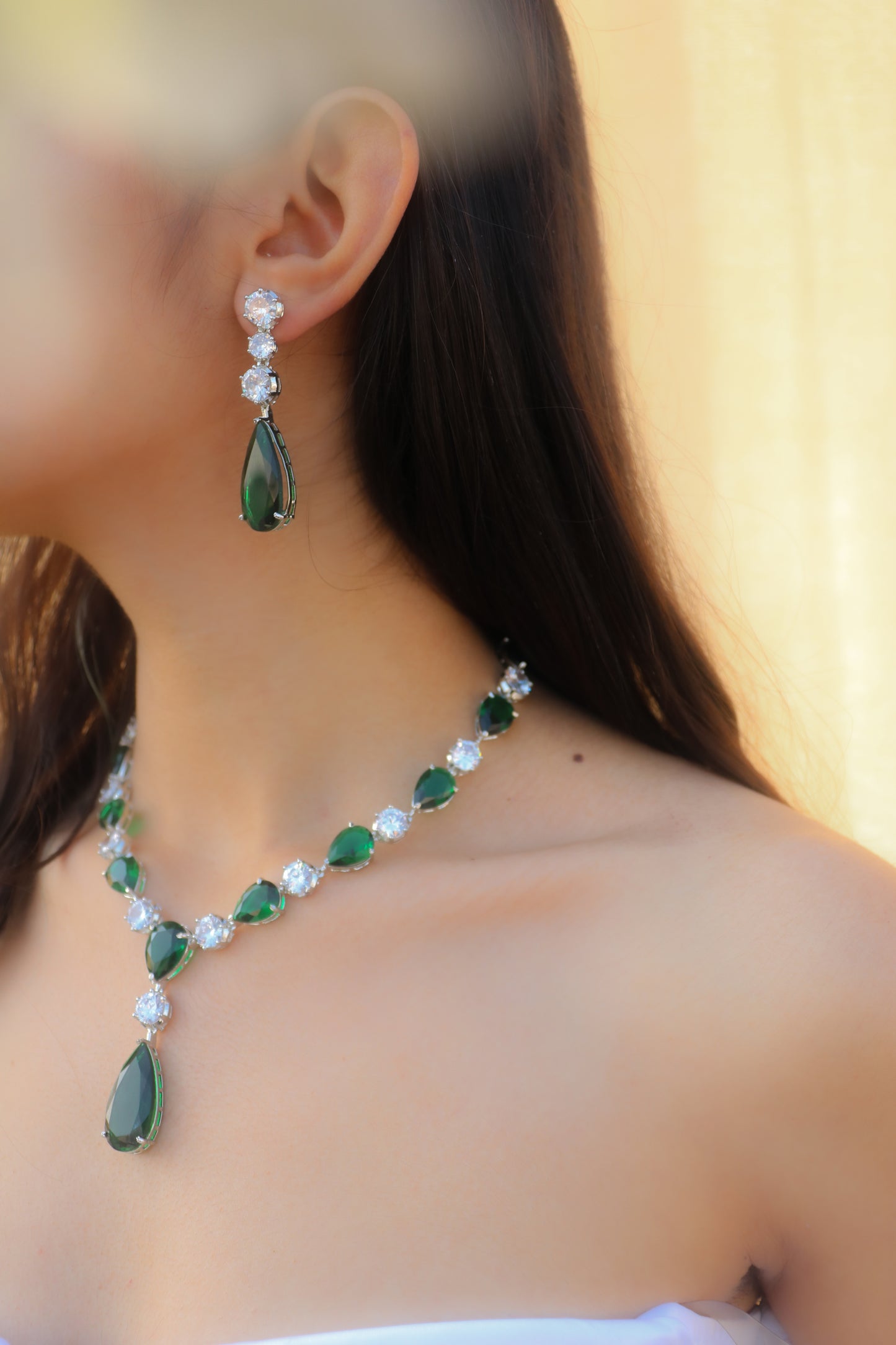 Ozeh Green Necklace Set
